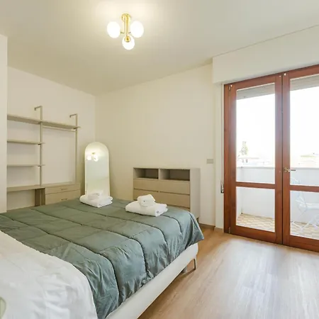 Appartement Lily Flat - 15 Min From Venice & Free Parking